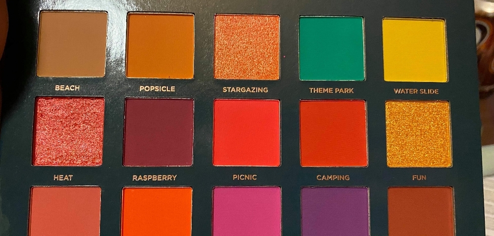 Ace Beaute Nostalgia Palette
